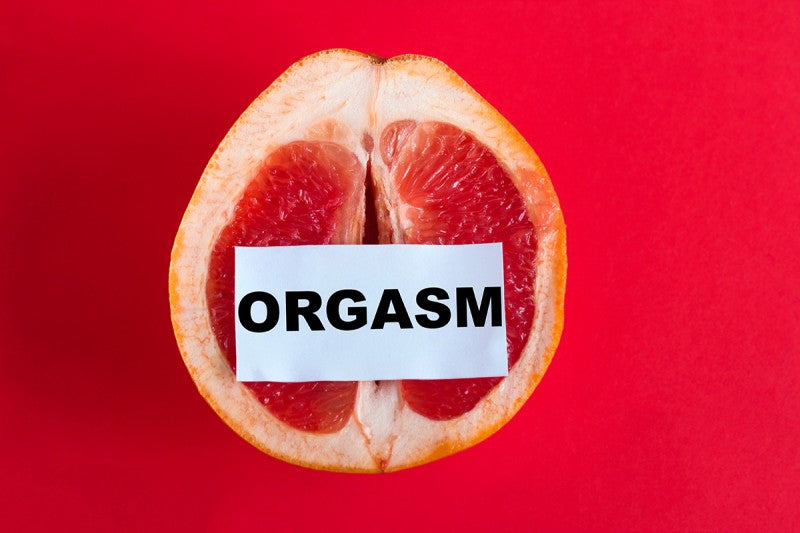 3 POSES SEXUALES PARA DISFRUTAR CON TUS JUGUETES