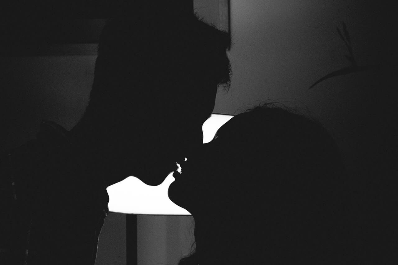 Tipos de besos sexuales ¿A cuál le apuestas?